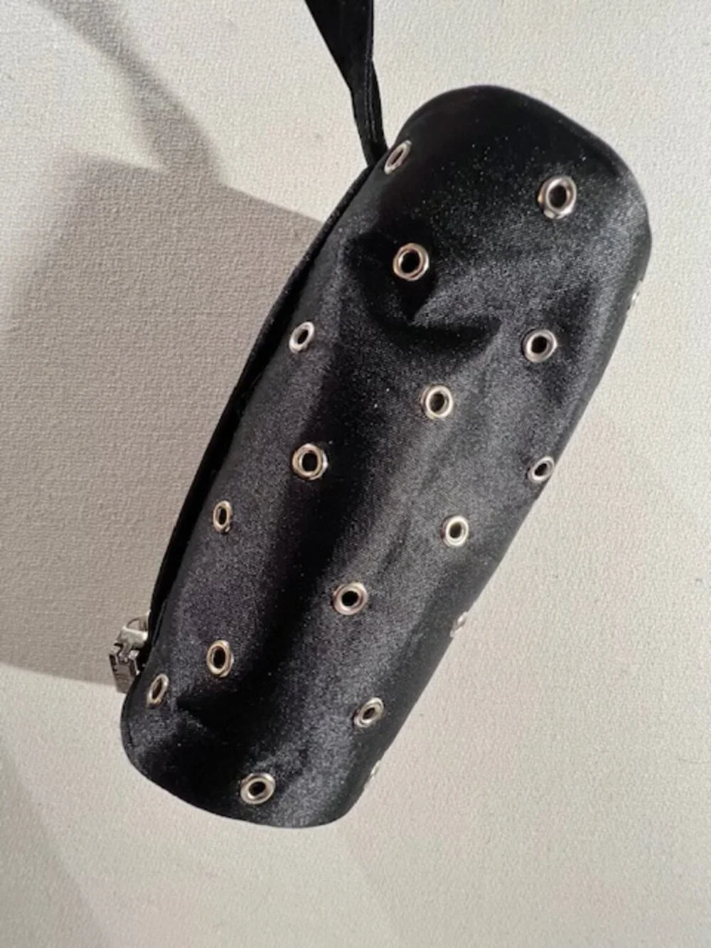 JASMINE LA BELLE cosmetic wristlet‎ bag sleek black studded grommet pouch edgy
